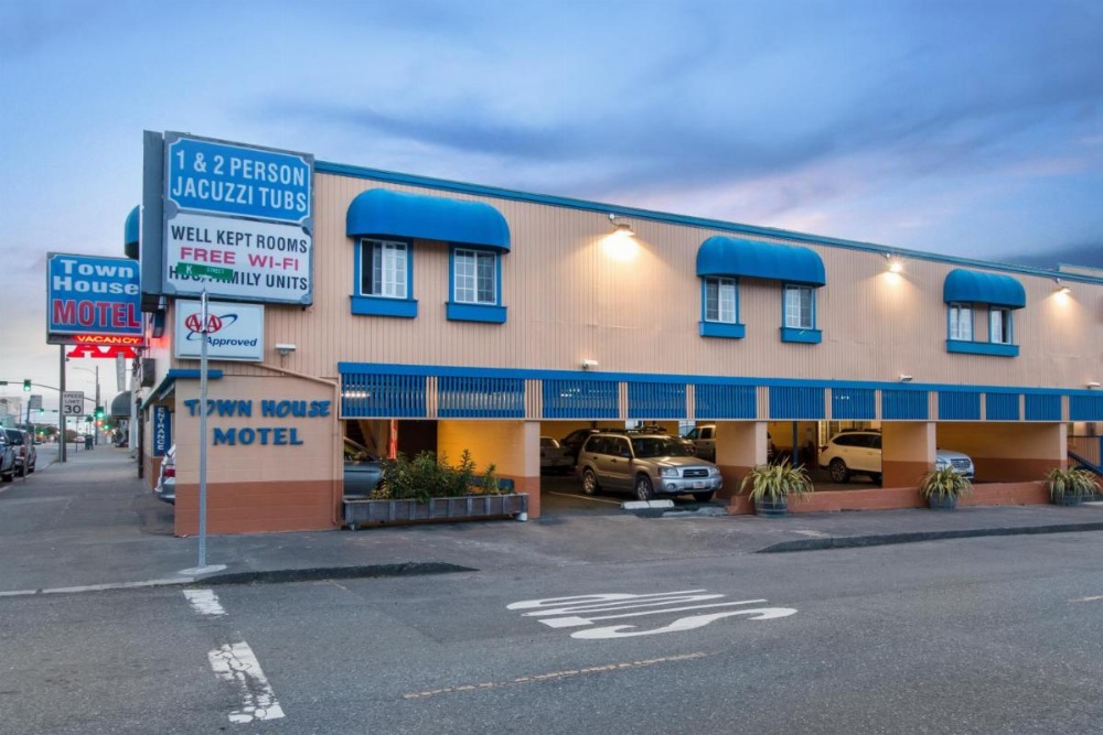 Eureka Town House Motel - Historic Old Town